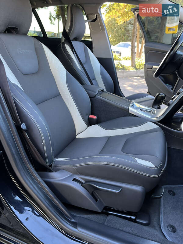 Универсал Volvo V60 2011 в Луцке