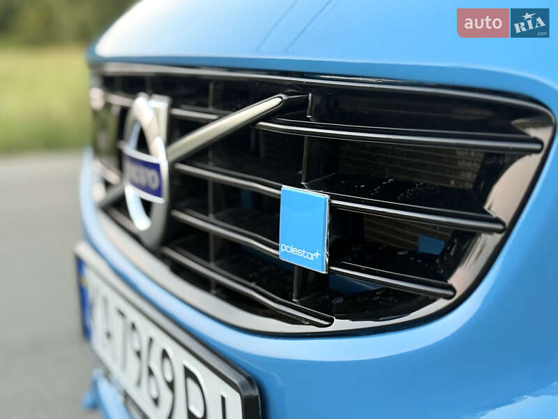 Универсал Volvo V60 2016 в Киеве фото 21 Универсал Volvo V60 2016 в Киеве