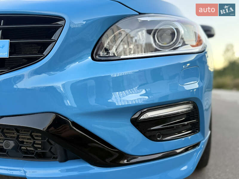 Универсал Volvo V60 2016 в Киеве фото 22 Универсал Volvo V60 2016 в Киеве