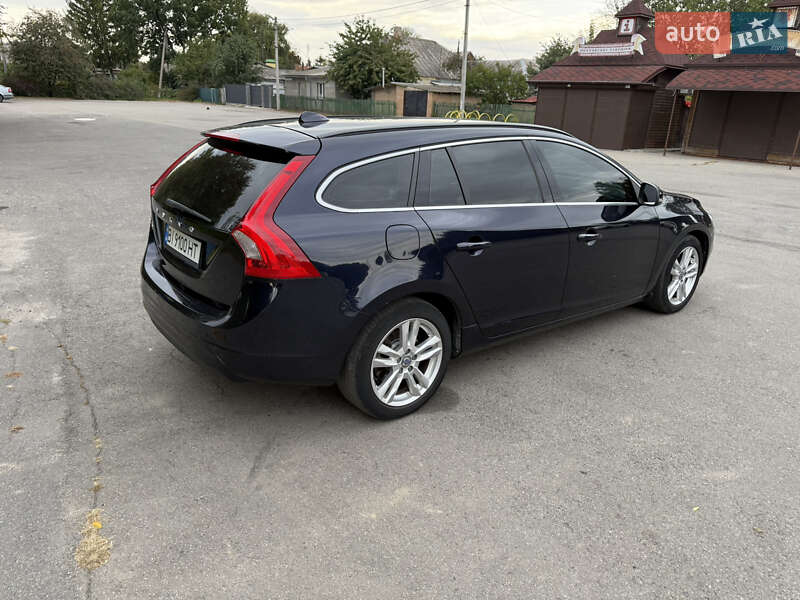 Универсал Volvo V60 2015 в Полтаве