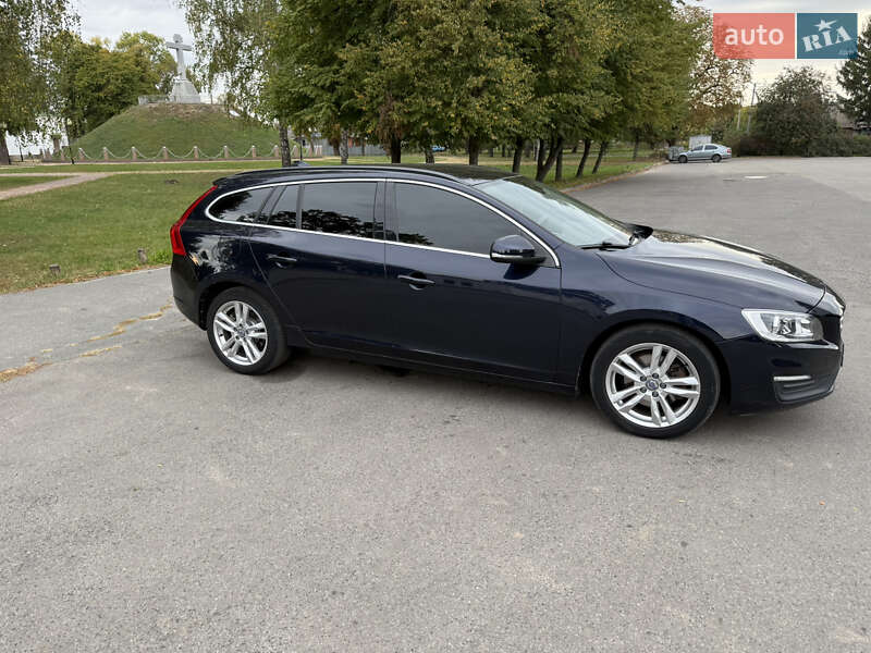 Универсал Volvo V60 2015 в Полтаве
