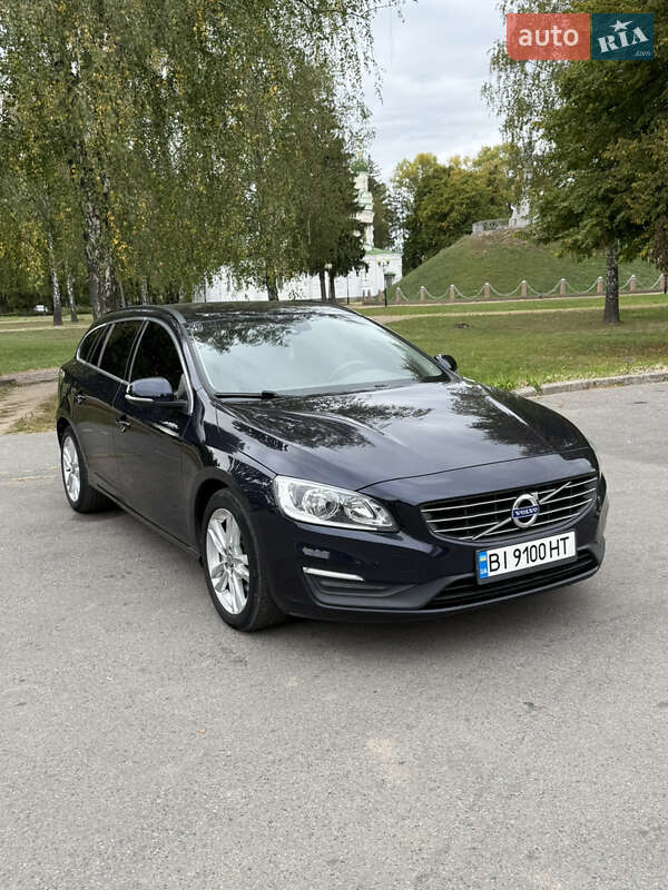 Универсал Volvo V60 2015 в Полтаве