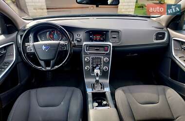 Универсал Volvo V60 2014 в 