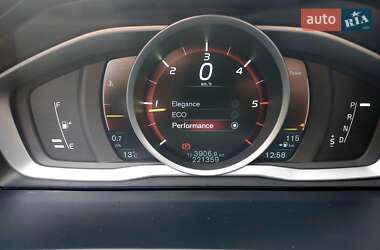 Универсал Volvo V60 2014 в 