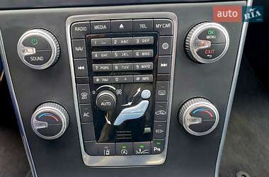 Универсал Volvo V60 2014 в 