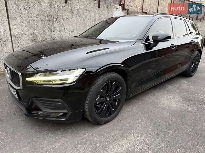 Volvo V60 2019