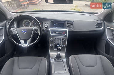 Универсал Volvo V60 2012 в 