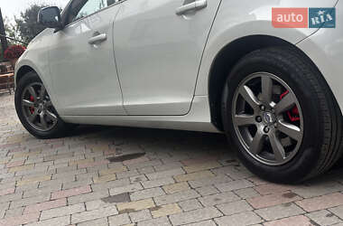 Универсал Volvo V60 2012 в 