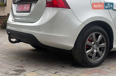 Универсал Volvo V60 2012 в 