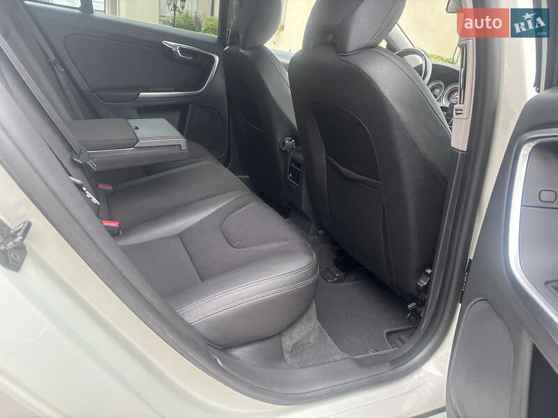 Универсал Volvo V60 2012 в Стрые