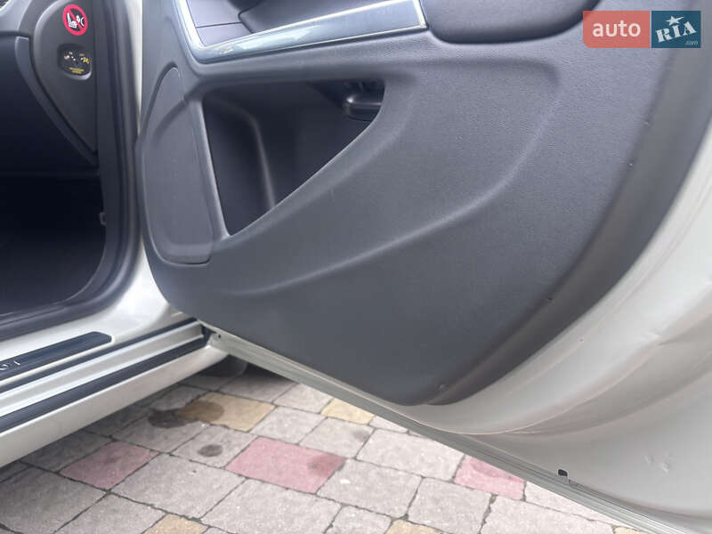 Универсал Volvo V60 2012 в Стрые