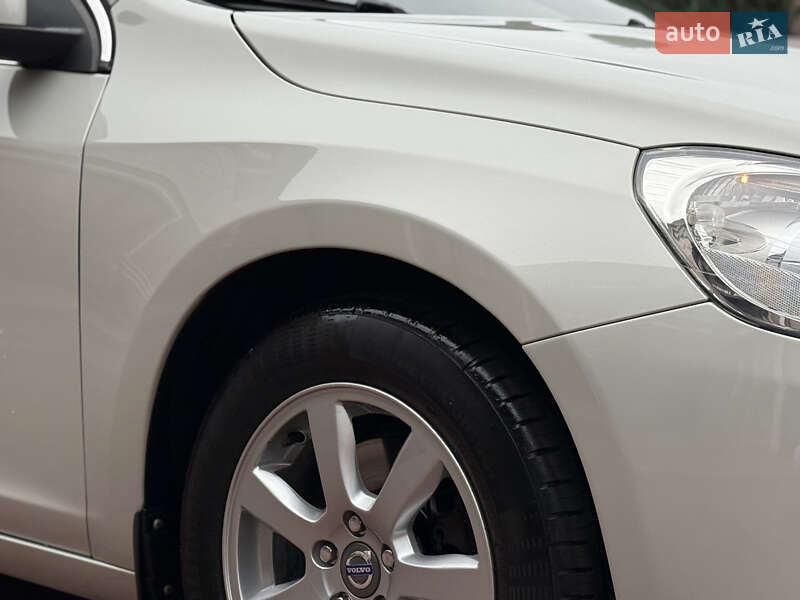 Универсал Volvo V60 2011 в Стрые