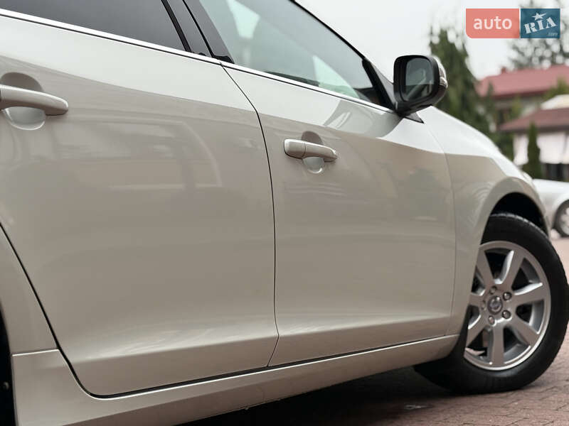 Универсал Volvo V60 2011 в Стрые