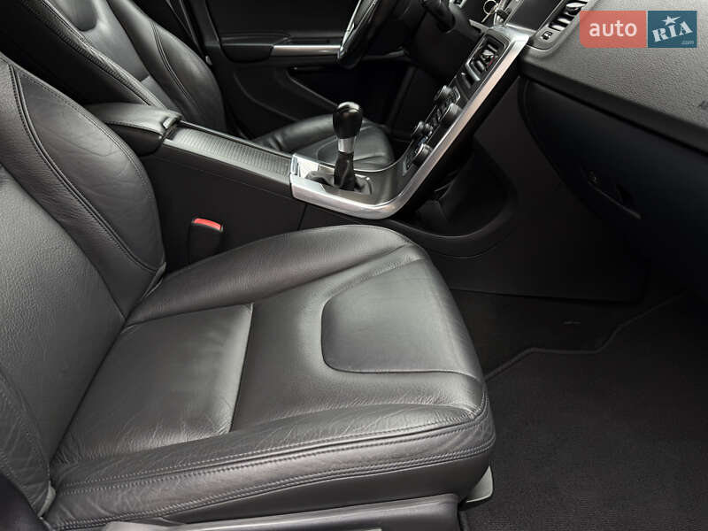 Универсал Volvo V60 2011 в Стрые