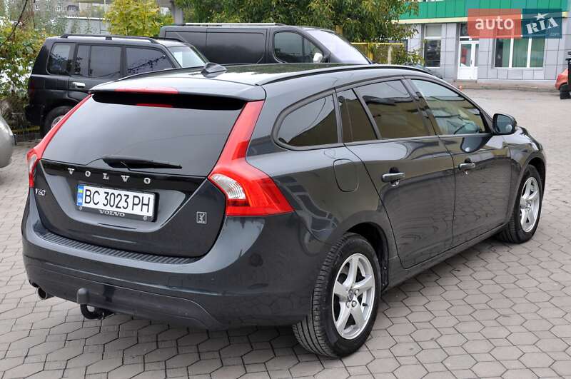 Универсал Volvo V60 2015 в Львове