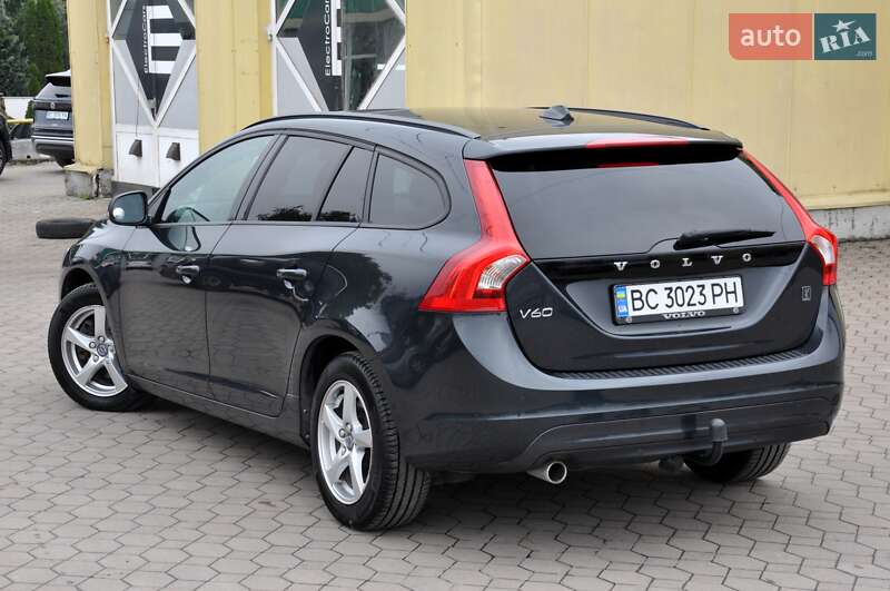 Универсал Volvo V60 2015 в Львове