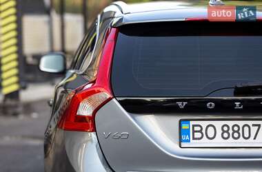 Универсал Volvo V60 2016 в 