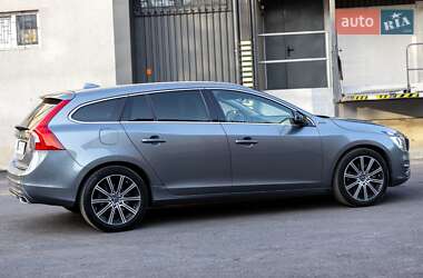Универсал Volvo V60 2016 в 