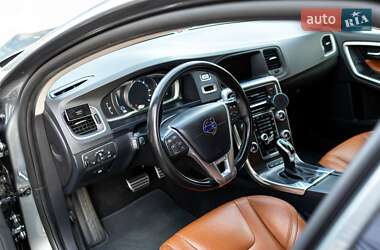 Универсал Volvo V60 2016 в 