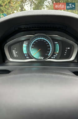 Универсал Volvo V60 2014 в 