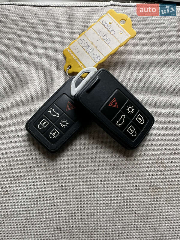 Универсал Volvo V60 2014 в Черновцах