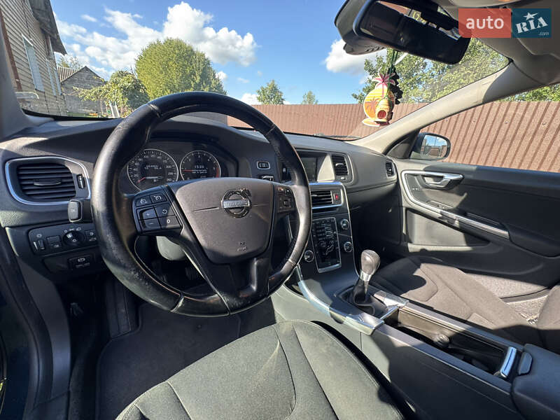 Универсал Volvo V60 2012 в Калуше фото 19 Универсал Volvo V60 2012 в Калуше