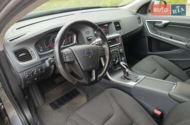Универсал Volvo V60 2017 в 