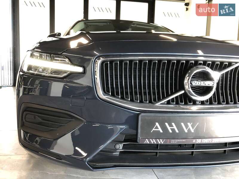 Универсал Volvo V60 2021 в Львове