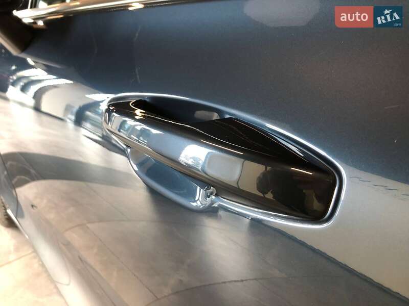 Универсал Volvo V60 2021 в Львове