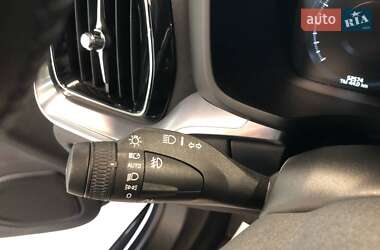 Универсал Volvo V60 2021 в 