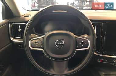 Универсал Volvo V60 2021 в 