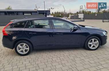 Универсал Volvo V60 2015 в 