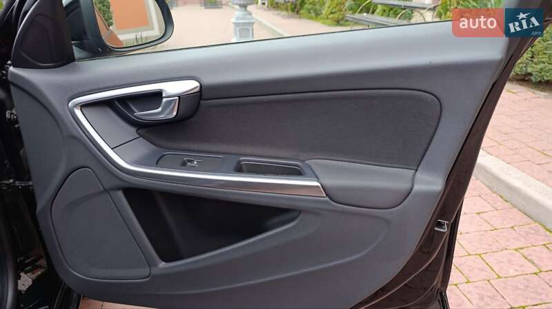 Универсал Volvo V60 2012 в Стрые