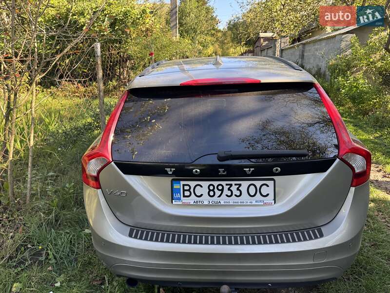 Універсал Volvo V60 2015 в Львові