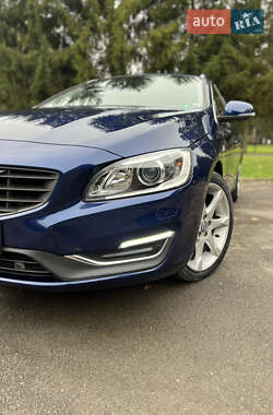 Універсал Volvo V60 2016 в  фото 15 Універсал Volvo V60 2016 в