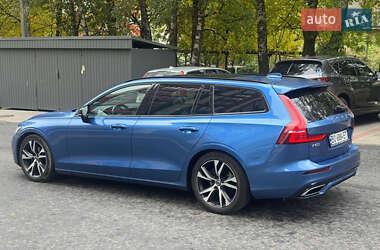 Универсал Volvo V60 2020 в 