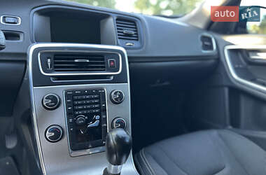 Универсал Volvo V60 2013 в 