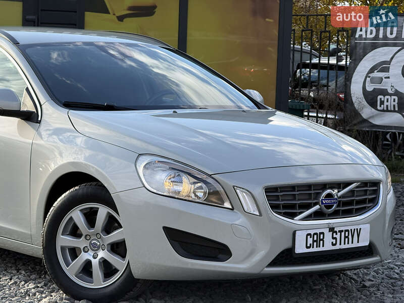 Универсал Volvo V60 2011 в Стрые