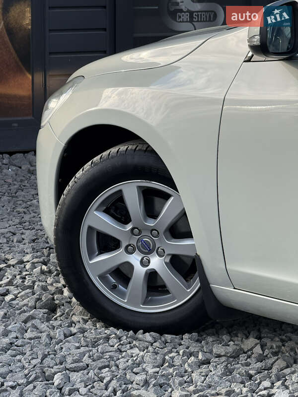 Универсал Volvo V60 2011 в Стрые