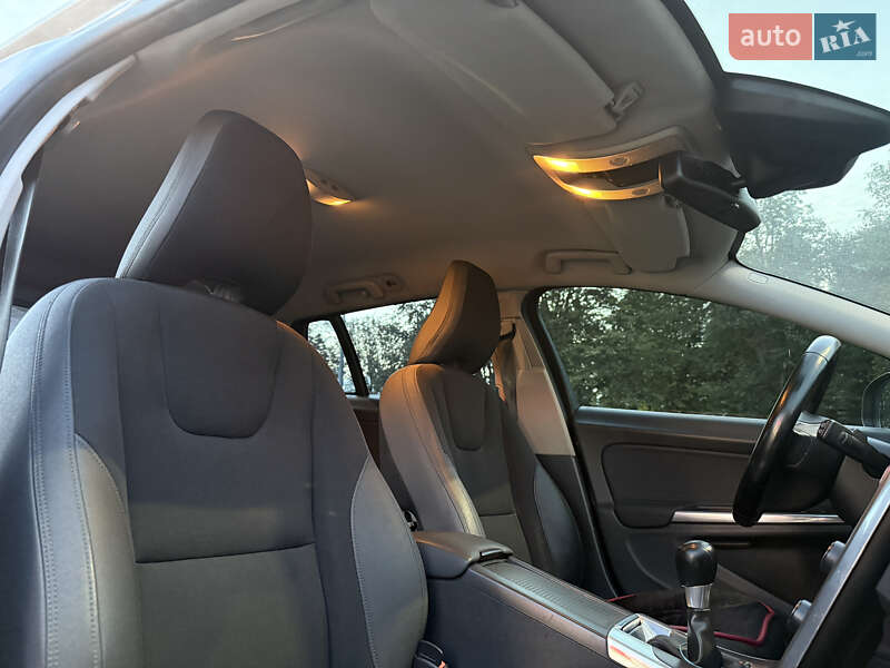 Универсал Volvo V60 2011 в Тернополе