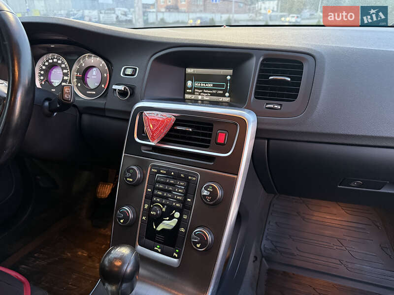 Универсал Volvo V60 2011 в Тернополе