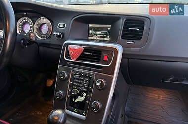 Универсал Volvo V60 2011 в 