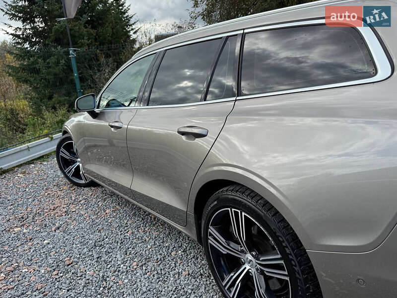 Универсал Volvo V60 2020 в Дрогобыче