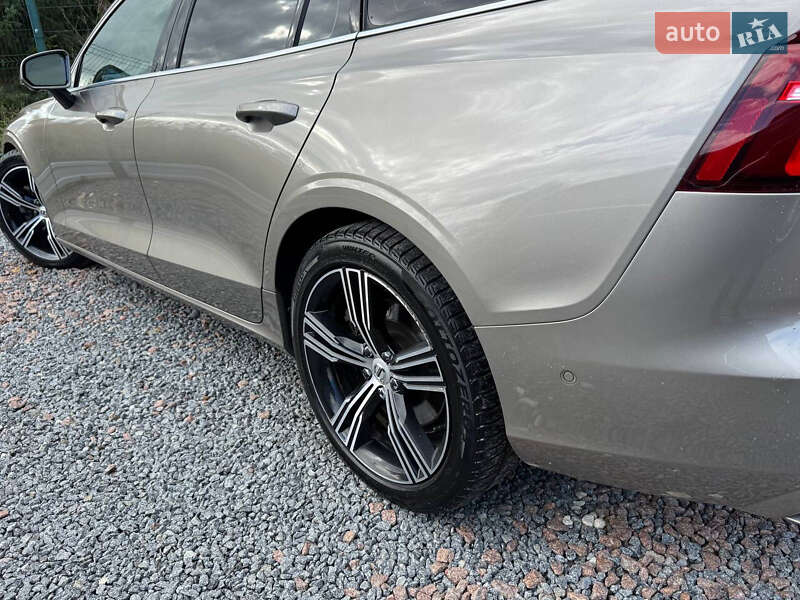 Универсал Volvo V60 2020 в Дрогобыче