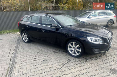 Універсал Volvo V60 2015 в  фото 4 Універсал Volvo V60 2015 в