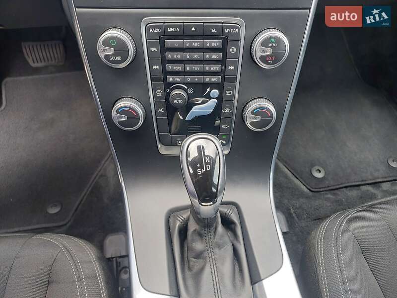 Універсал Volvo V60 2014 в Бродах
