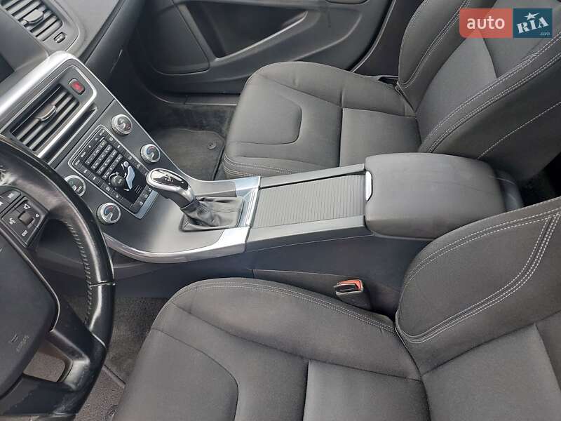 Універсал Volvo V60 2014 в Бродах