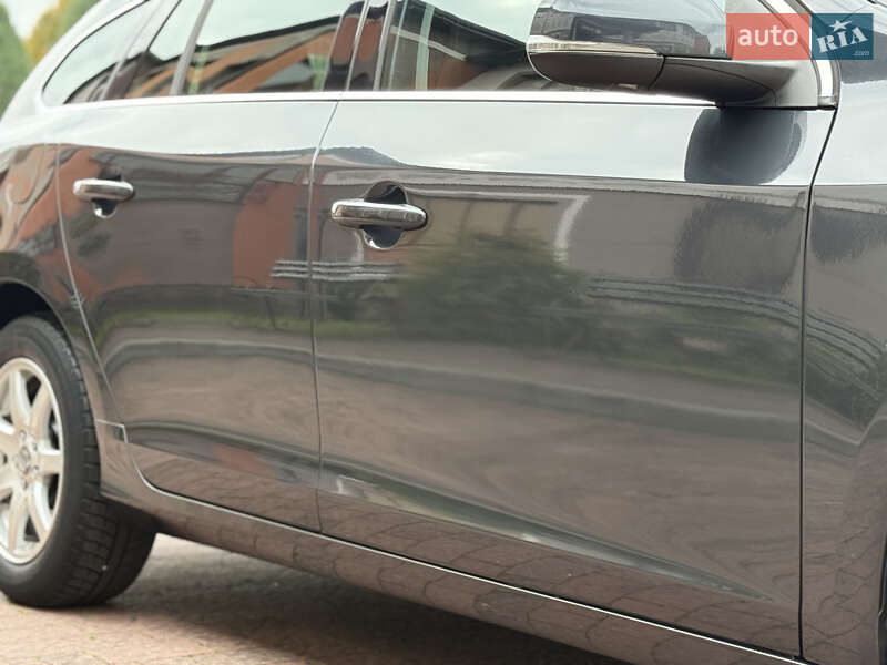 Универсал Volvo V60 2012 в Стрые фото 25 Универсал Volvo V60 2012 в Стрые