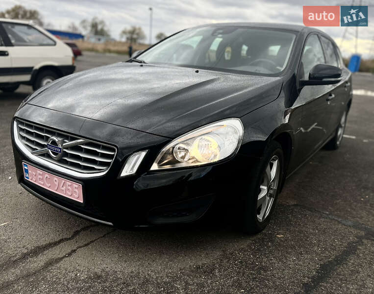 Универсал Volvo V60 2012 в Ахтырке