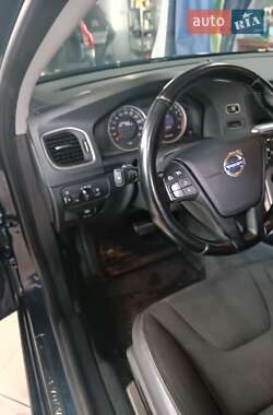 Універсал Volvo V60 2012 в  фото 2 Універсал Volvo V60 2012 в